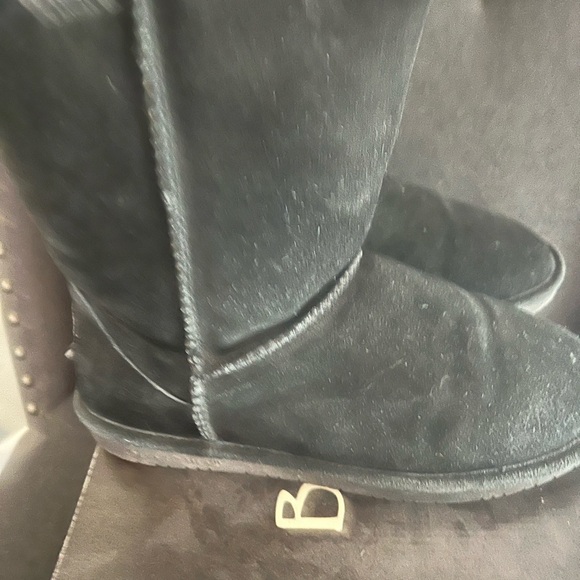 Women’s sz 11 Bear Paw, black suede boots - Picture 1 of 4